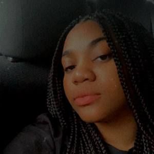 Meet your Posher, Whitney